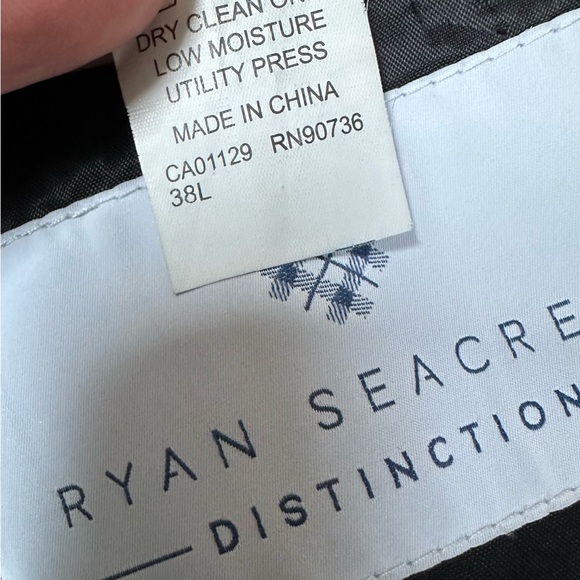 Ryan Seacrest Distinction men’s black suit - Picture 4 of 4